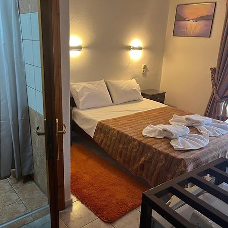 Apolis Hotel Mouzaki Bagian luar foto